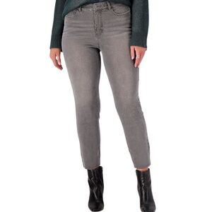 New Girl With Curves Raw Hem Ankle Length Girlfriend Jeans Gray Wash Size 4